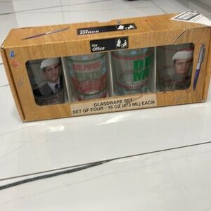 The Office Glassware Set of 4 Christmas Gift Glasses Kitchen Dwight Michael New